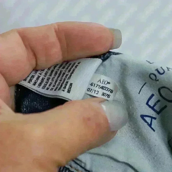 American Eagle Outfitters Size 4 skinny stretch low rise jeans - Picture 14 of 16